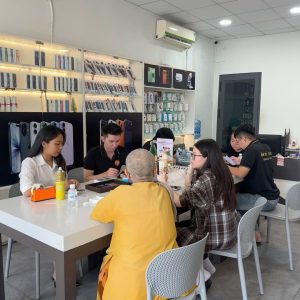 Khách nhận máy tại 126