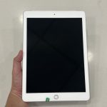Mặt trước