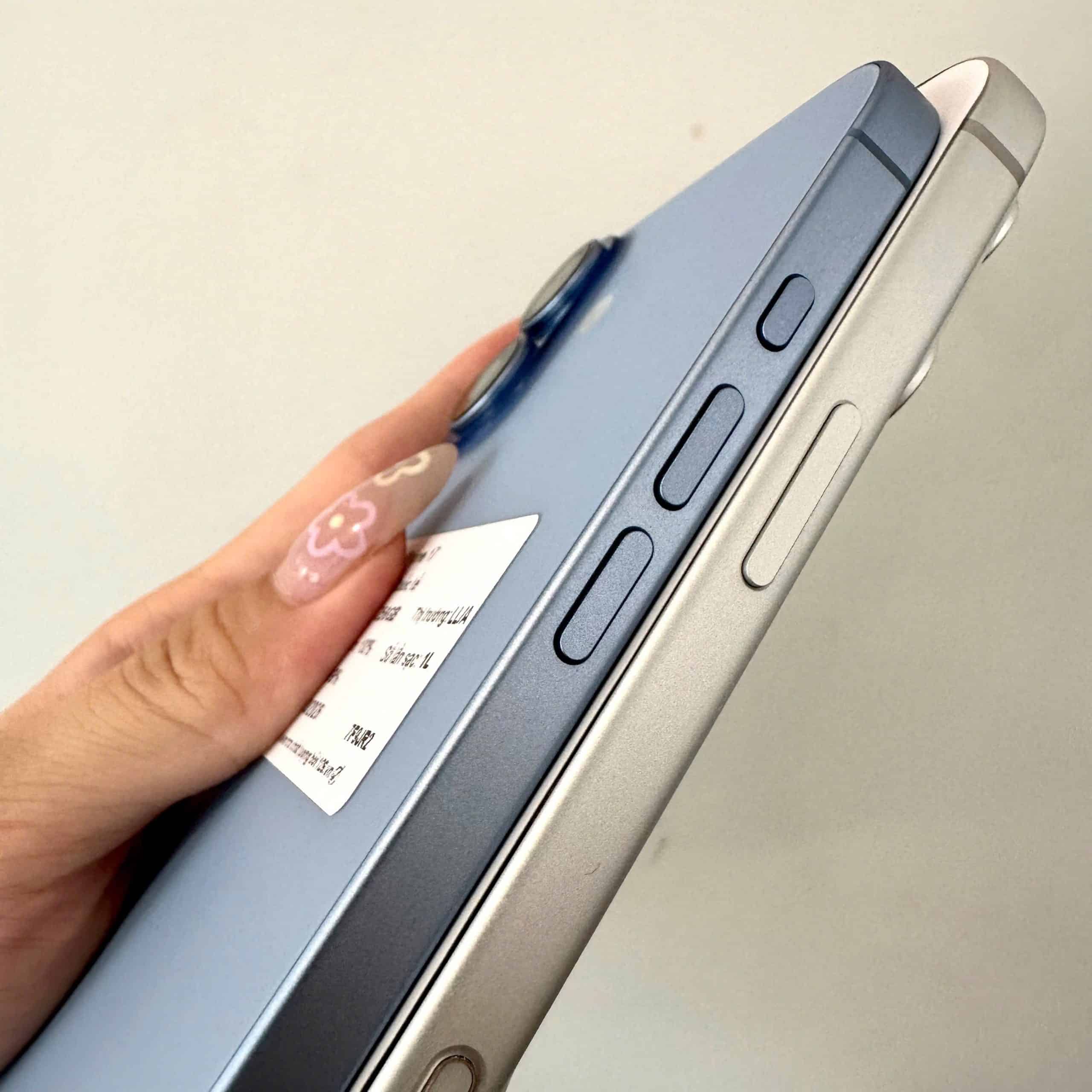 Cạnh viền iPhone 17 và iPhone 17 Pro