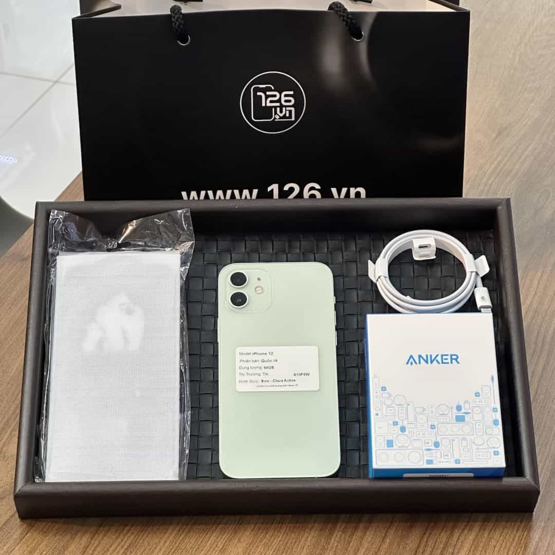 Trọn bộ iPhone 12 cũ kèm túi 126.vn, sạc Anker và ốp lưng khi nhận máy tại Vĩnh Long