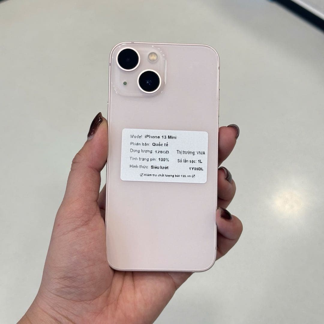 iPhone 13 mini cũ màu hồng 128GB nhỏ gọn cầm một tay tại 126.vn Vĩnh Long