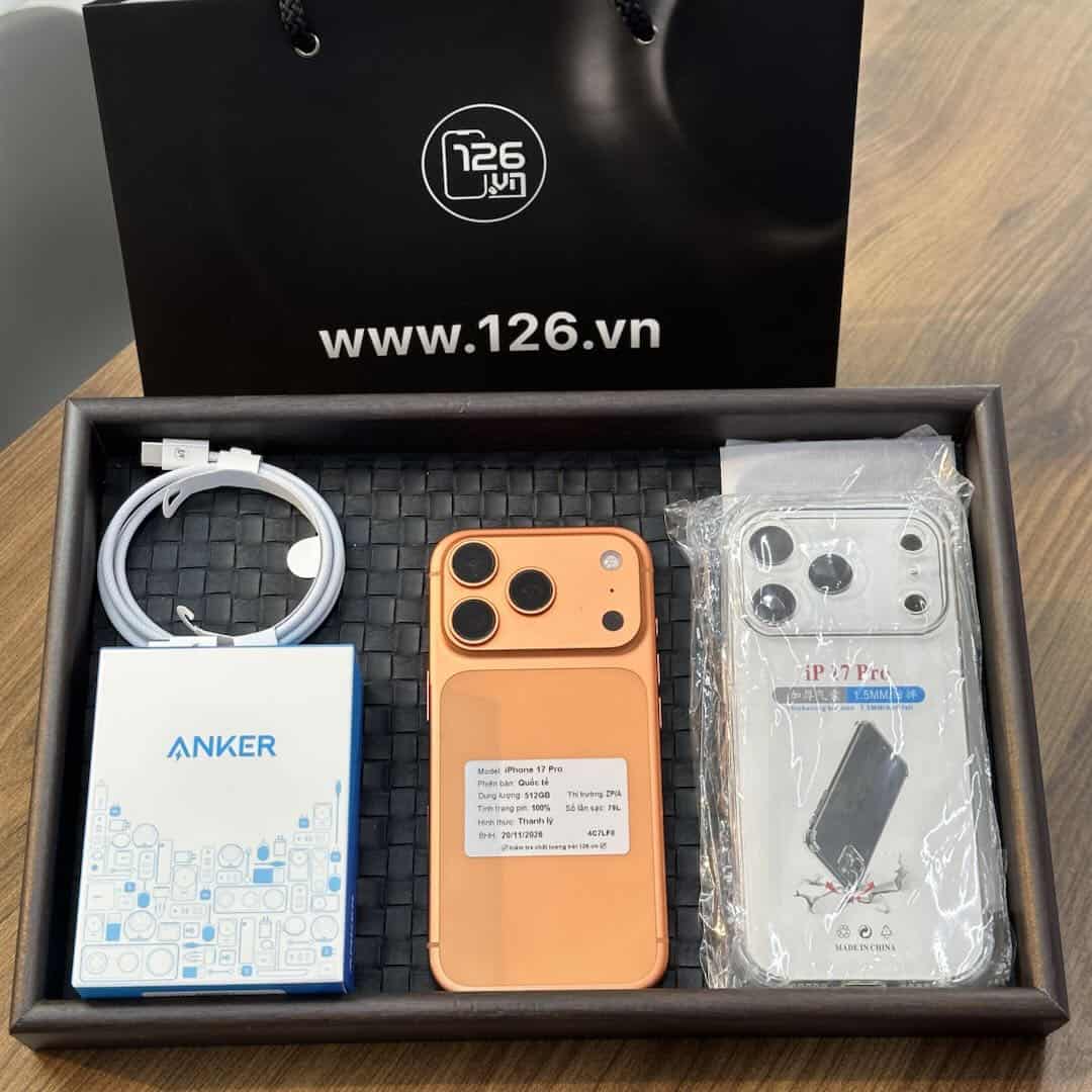Trọn bộ iPhone 17 Pro cũ kèm túi 126.vn, sạc Anker và ốp lưng khi nhận máy tại Vĩnh Long