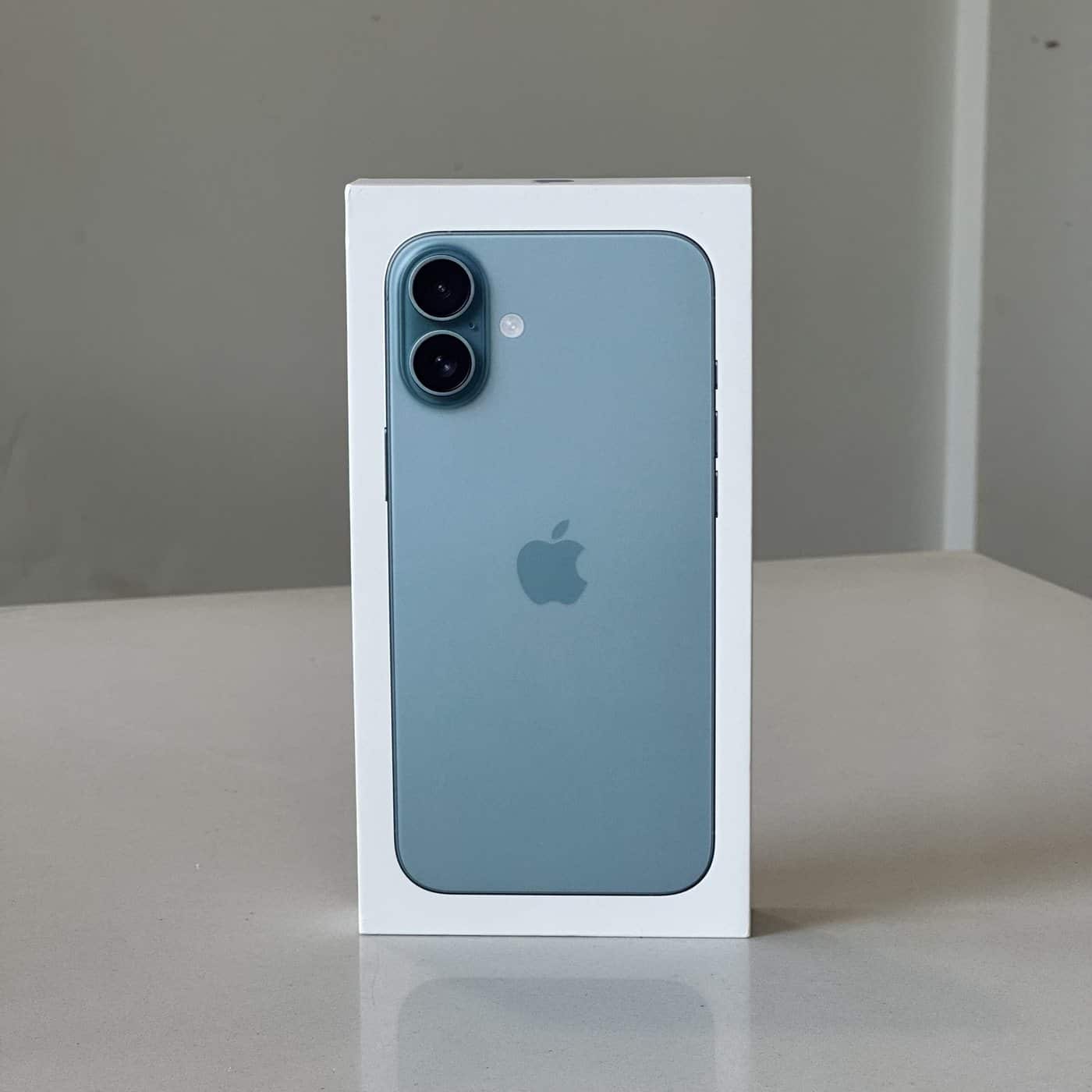 Hộp iPhone 16 Plus mới nguyên seal màu Xanh Mòng Két tại 126.vn Vĩnh Long