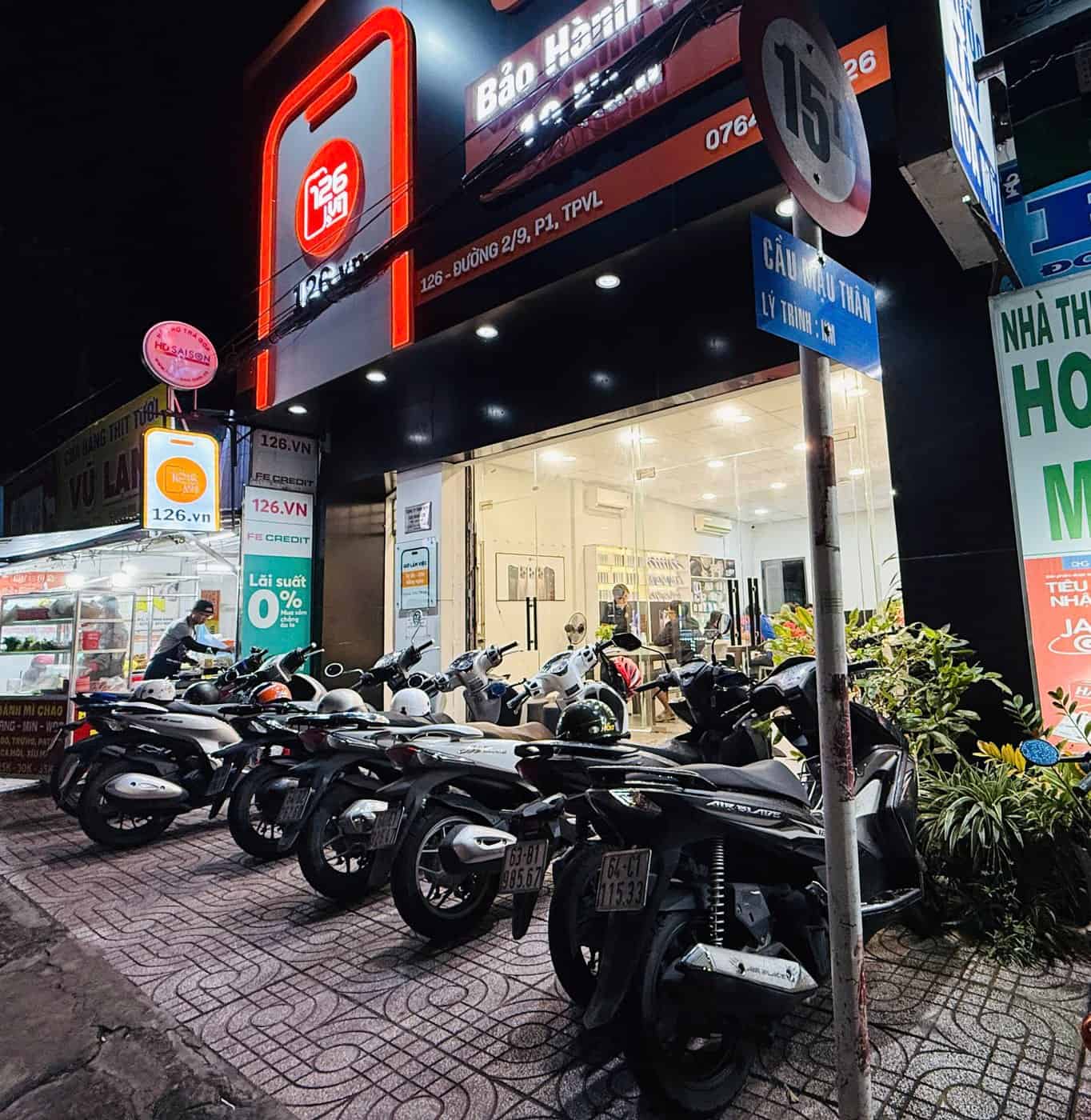 Mặt tiền cửa hàng 126.vn tại 126 đường 2 Tháng 9, Phường Long Châu, Vĩnh Long