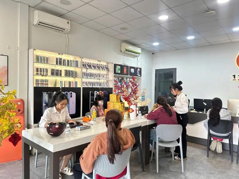 Cửa hàng 126.vn tại đường 2 Tháng 9, Phường Long Châu, Vĩnh Long