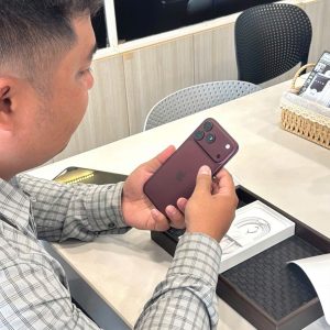 Khách nhận máy tại 126