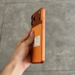 Cạnh trái